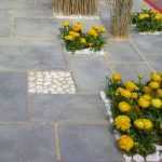 ¿Cómo limpiar las juntas de los pavimentos de la terraza o de los caminos?